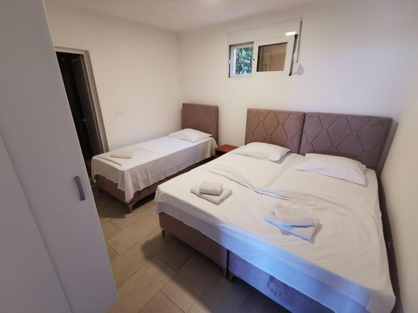 Apartments Bibic Budva Bagian luar foto