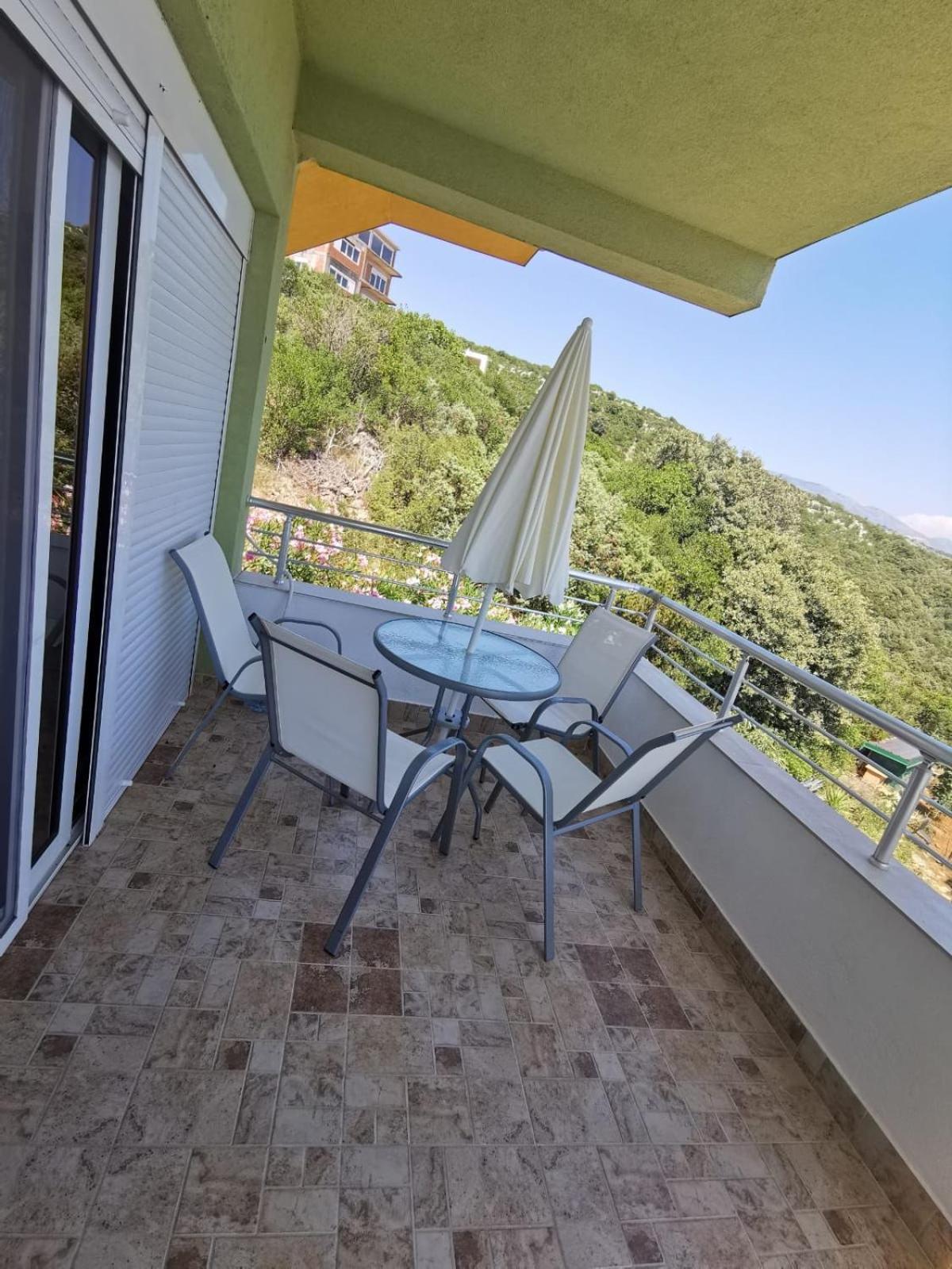 Apartments Bibic Budva Bagian luar foto