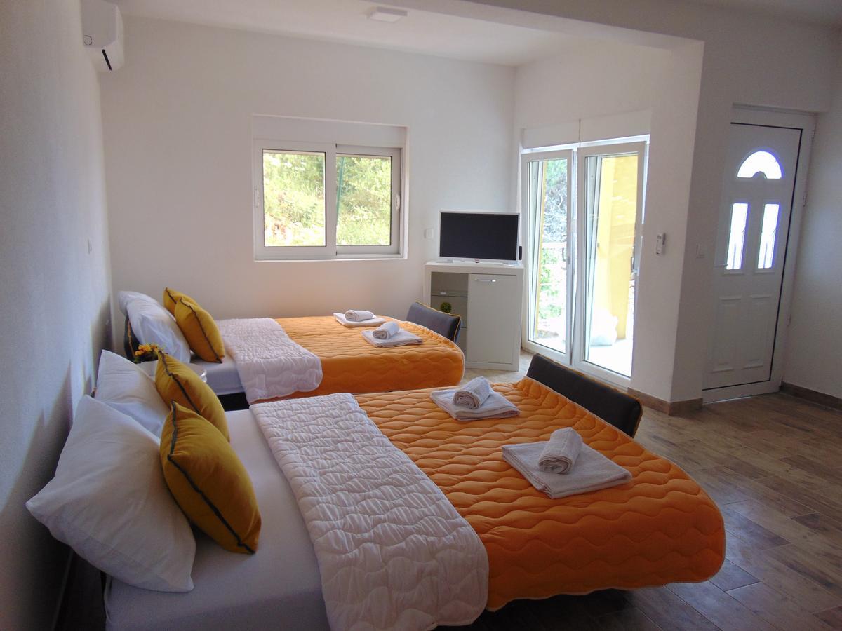 Apartments Bibic Budva Bagian luar foto